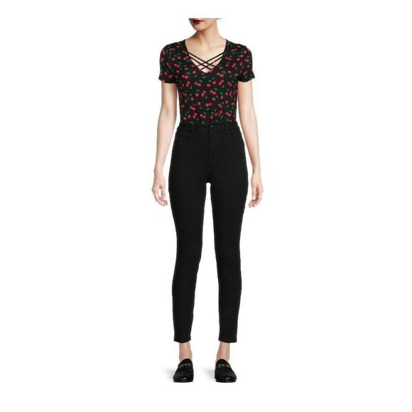 Women's No Boundaries Size 17 Skinny Jeans - Picture 6 of 10